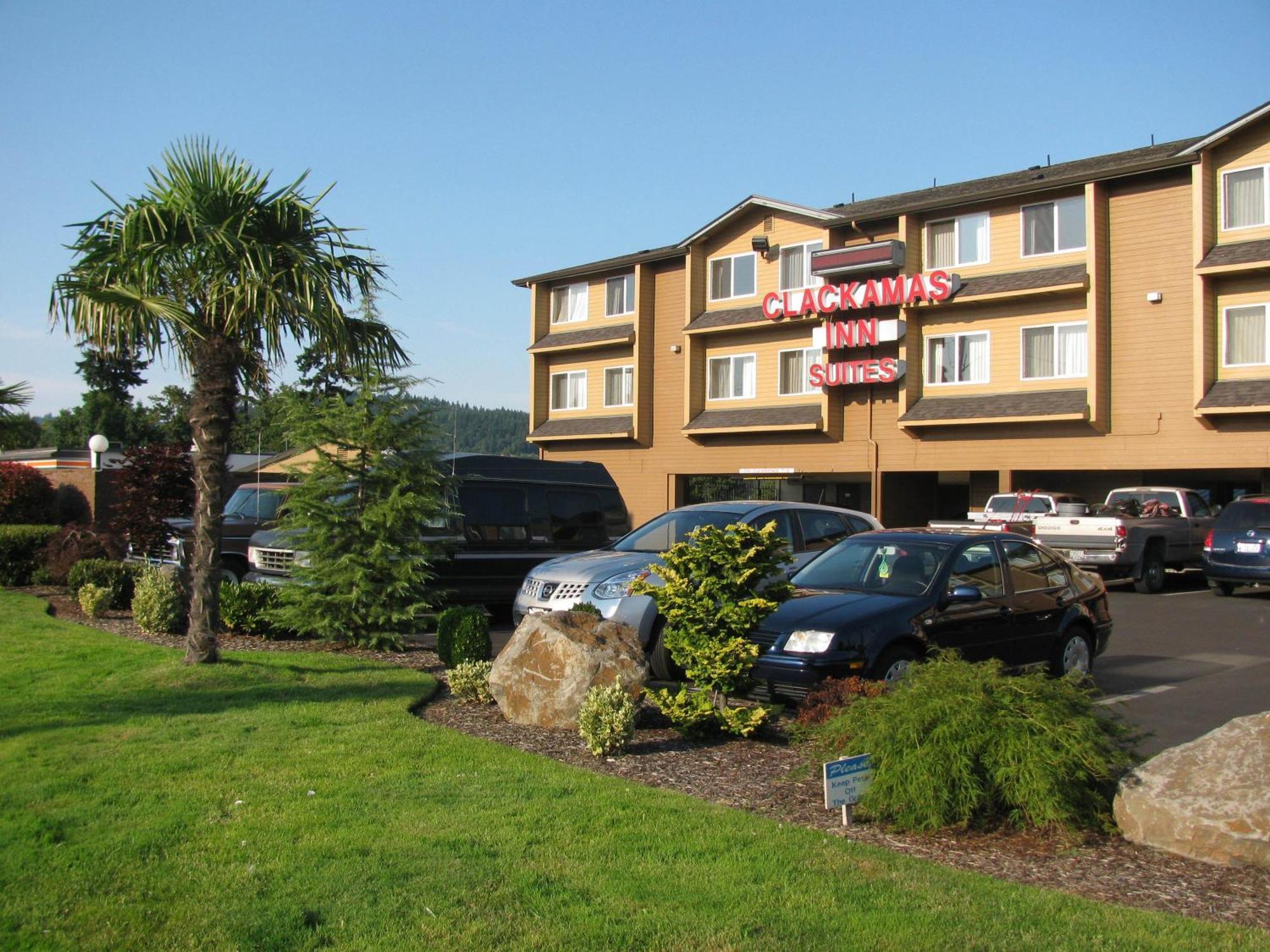 Clackamas Inn And Suites מראה חיצוני תמונה