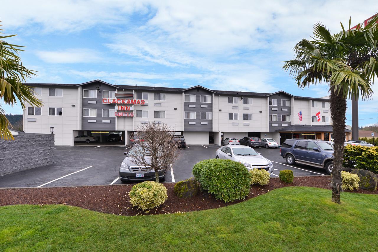 Clackamas Inn And Suites מראה חיצוני תמונה